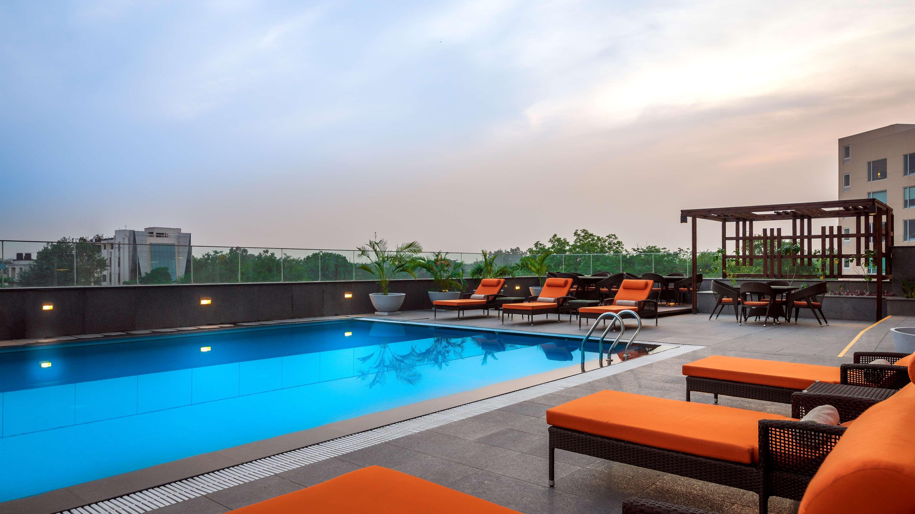Hyatt Place Gurgaon Udyog Vihar Exterior photo The Park, New Delhi