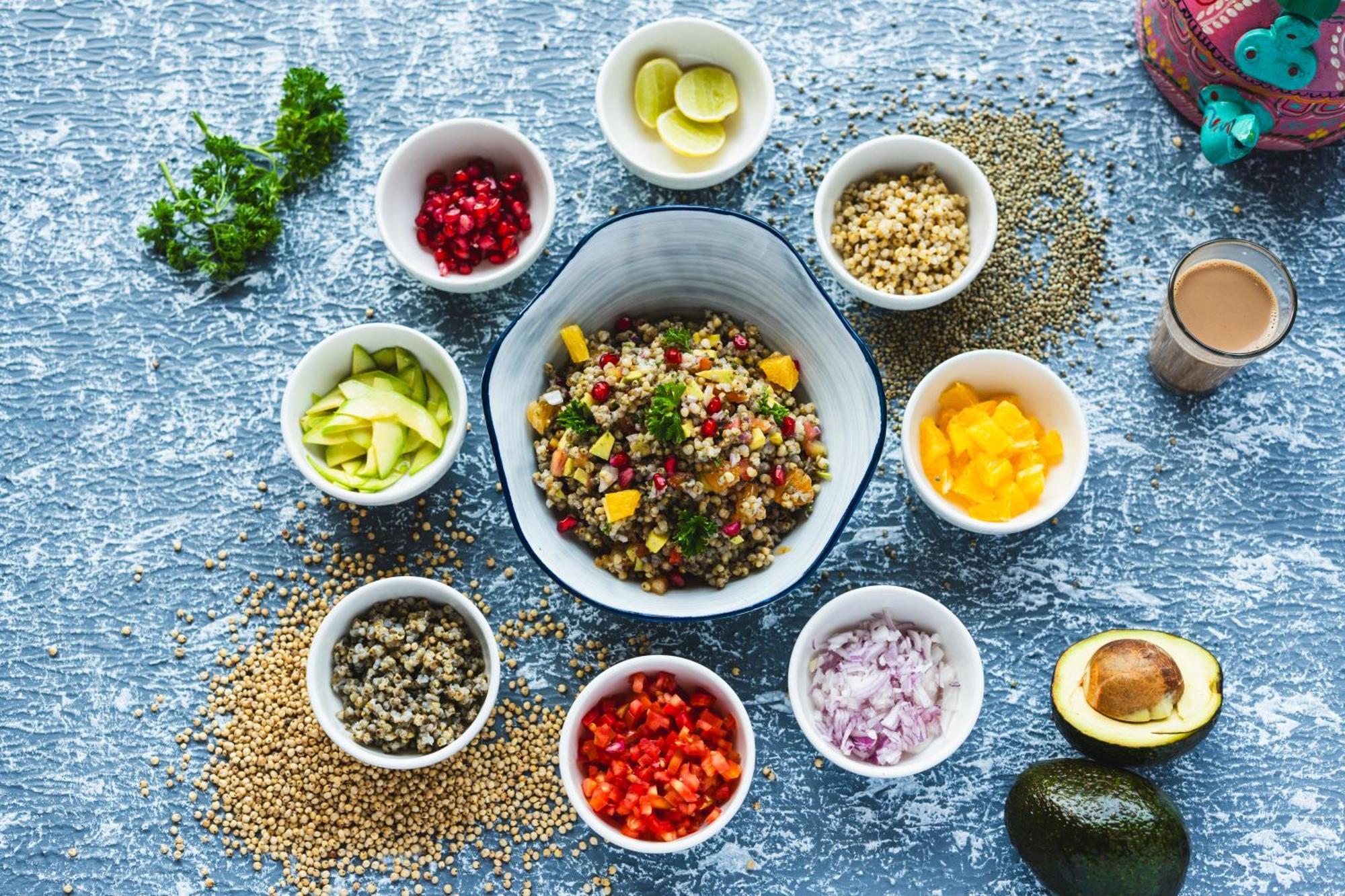 Hyatt Place Gurgaon Udyog Vihar Exterior photo Quinoa salad